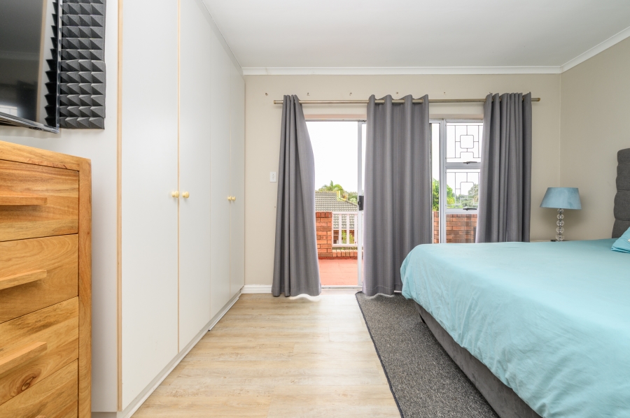 3 Bedroom Property for Sale in Summerstrand Eastern Cape